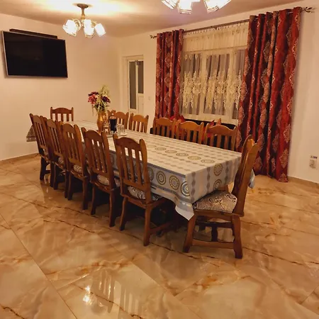 Pensiunea Adriana Vadu Izei
